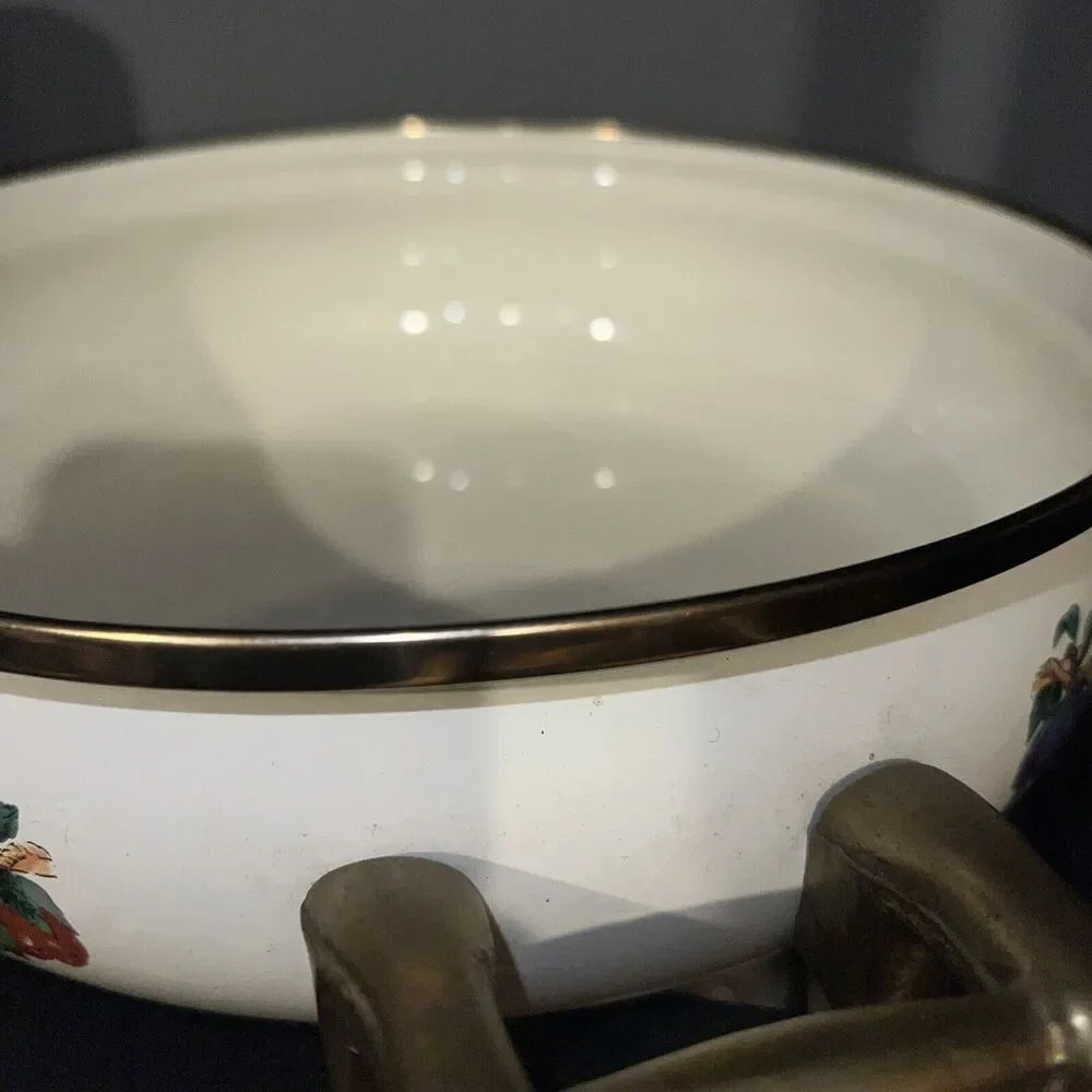 Tabletops Unlimited Vitroceramic cookware 3 Qt Enamel Stock Pot Dutch Oven Fruit